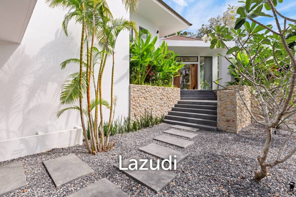 Luxury Spacious 4-Bedroom Sea View Villa for Sale in Bangpor