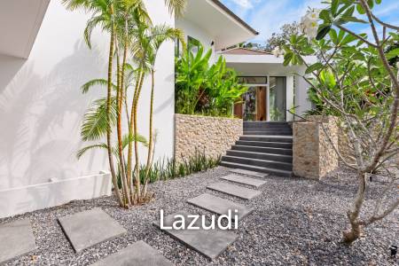 Luxury Spacious 4-Bedroom Sea View Villa for Sale in Bangpor