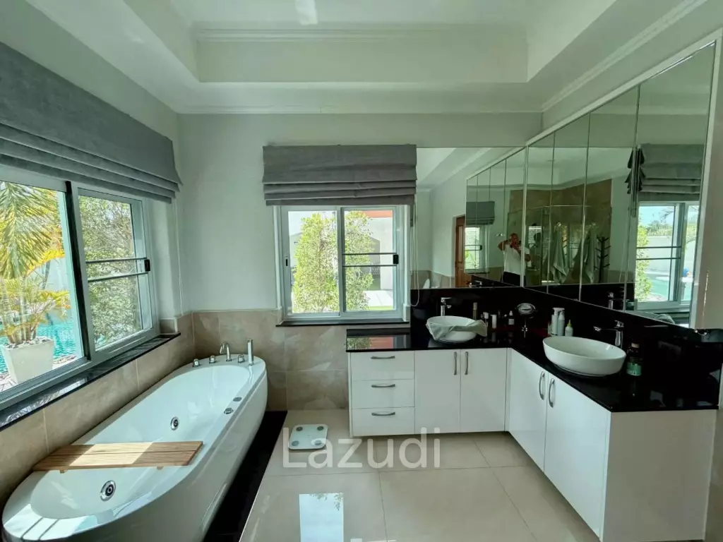 3 Bedroom 4 Bathroom 270 SQ.M. Santa Maria