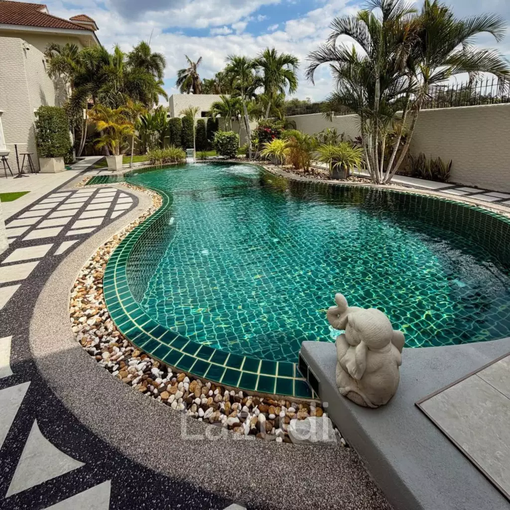 3 Bedroom 4 Bathroom 270 SQ.M. Santa Maria