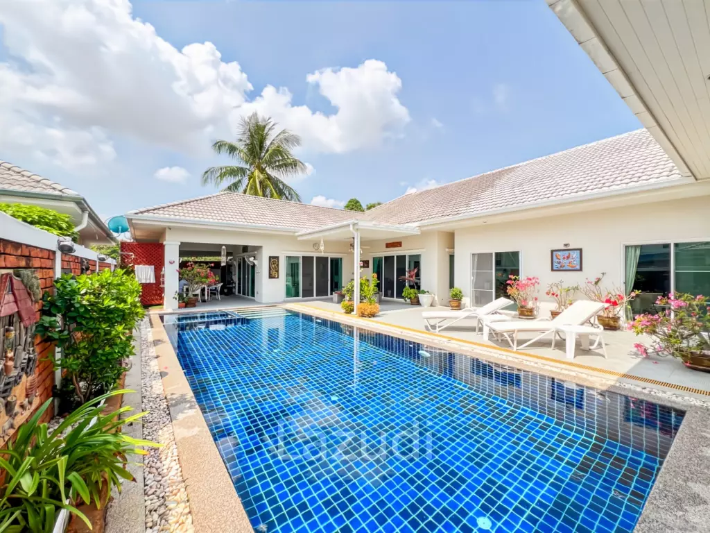 380 sqm Pool Villa in Thap Tai Hua Hin Freehold