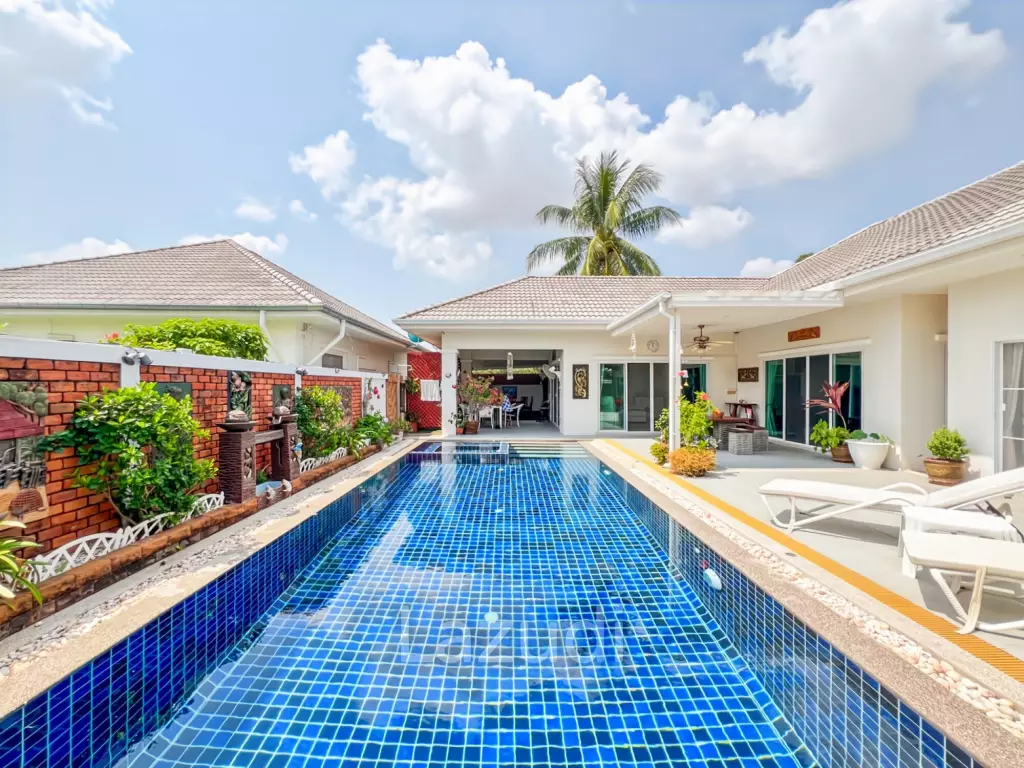 380 sqm Pool Villa in Thap Tai Hua Hin Freehold