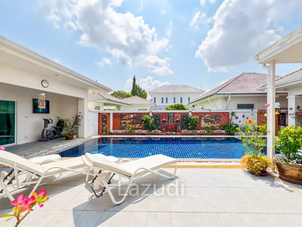 380 sqm Pool Villa in Thap Tai Hua Hin Freehold