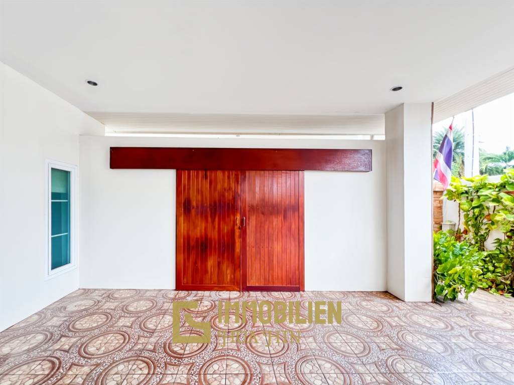 580 ตร.ม 6 เตียง 5 อาบน้ำ วิลล่า For ขาย