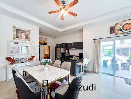 380 m² habitables / 6 chambres + 5 salles de bains / entièrement meublé