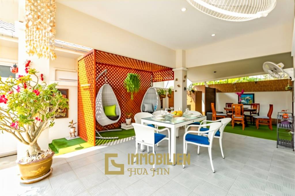 580 ตร.ม 6 เตียง 5 อาบน้ำ วิลล่า For ขาย