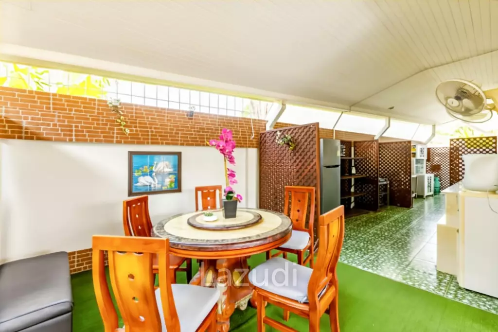 380 sqm Pool Villa in Thap Tai Hua Hin Freehold