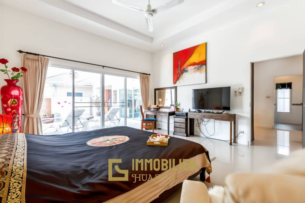 580 ตร.ม 6 เตียง 5 อาบน้ำ วิลล่า For ขาย