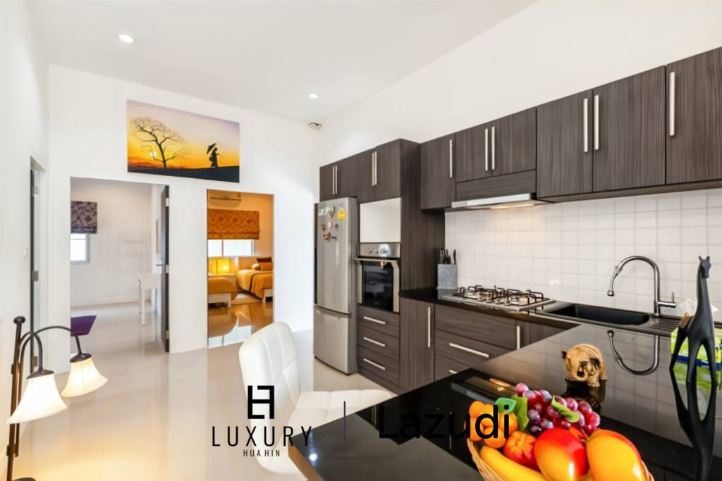 380 m² habitables / 6 chambres + 5 salles de bains / entièrement meublé