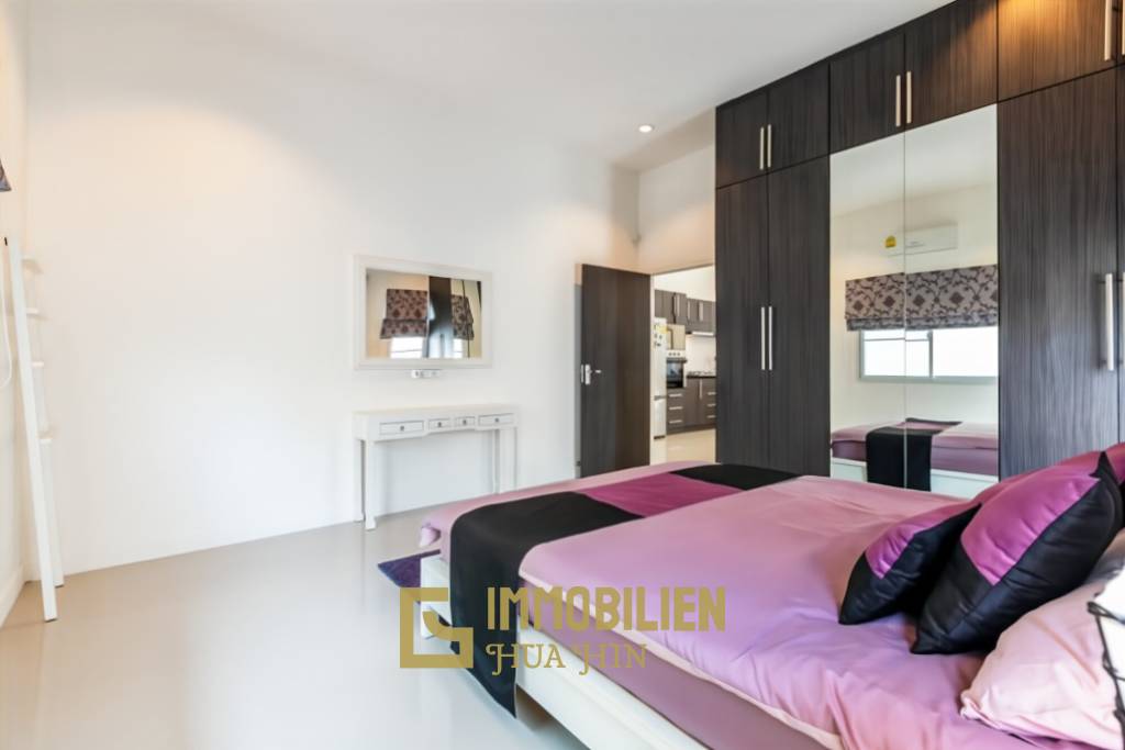 580 ตร.ม 6 เตียง 5 อาบน้ำ วิลล่า For ขาย