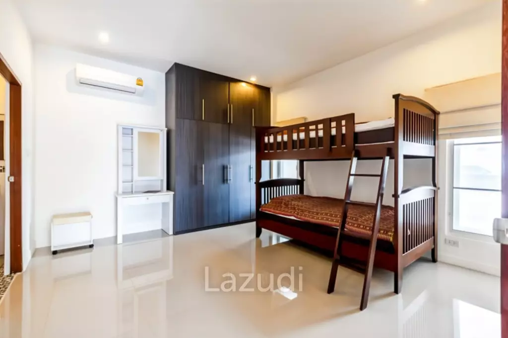380 sqm Pool Villa in Thap Tai Hua Hin Freehold