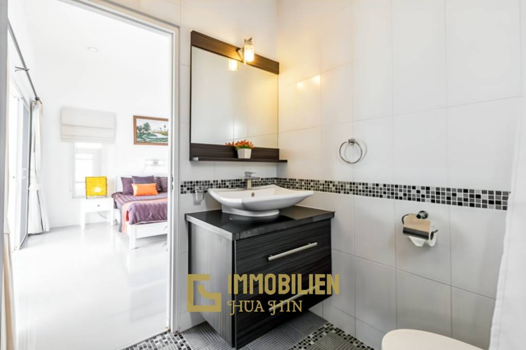 580 ตร.ม 6 เตียง 5 อาบน้ำ วิลล่า For ขาย