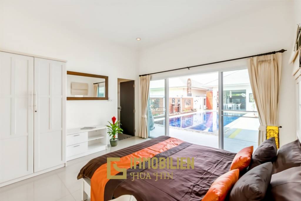 580 ตร.ม 6 เตียง 5 อาบน้ำ วิลล่า For ขาย