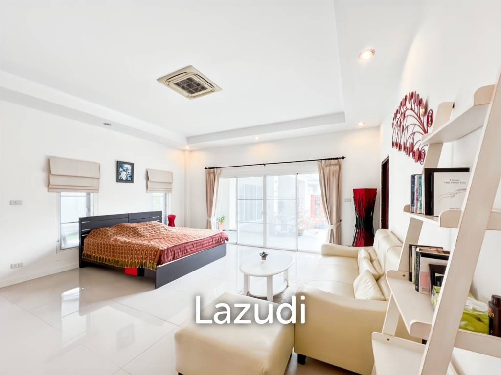 380 sqm Pool Villa in Thap Tai Hua Hin Freehold