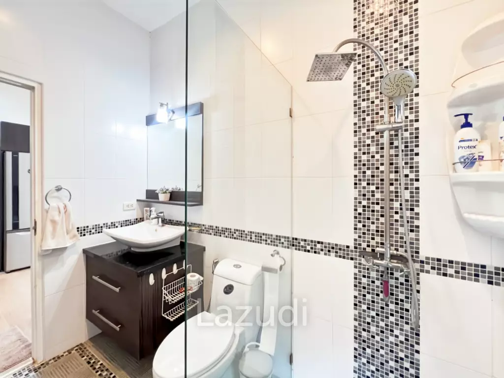 380 sqm Pool Villa in Thap Tai Hua Hin Freehold