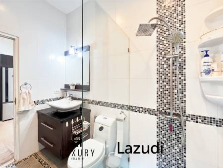 380 m² habitables / 6 chambres + 5 salles de bains / entièrement meublé