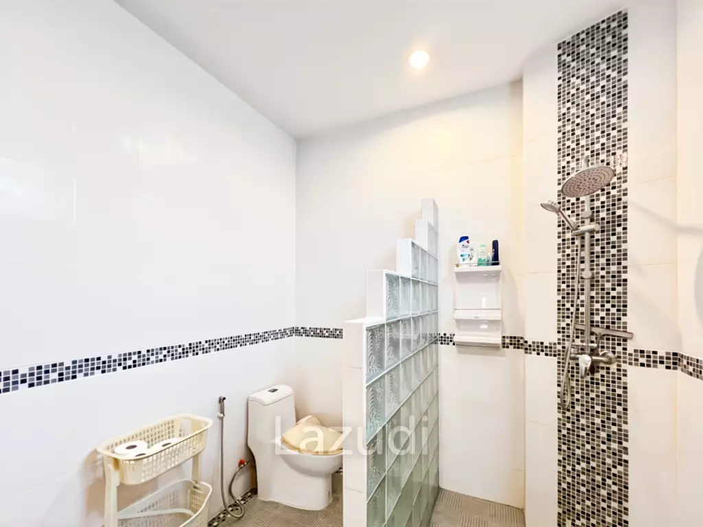 380 sqm Pool Villa in Thap Tai Hua Hin Freehold