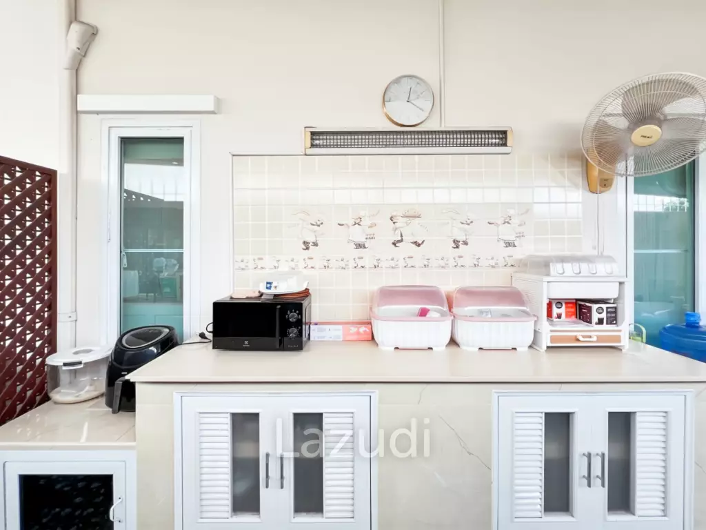 380 sqm Pool Villa in Thap Tai Hua Hin Freehold