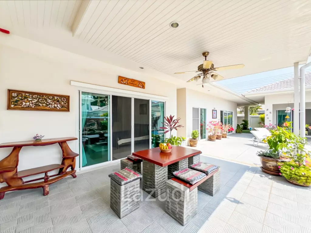 380 sqm Pool Villa in Thap Tai Hua Hin Freehold