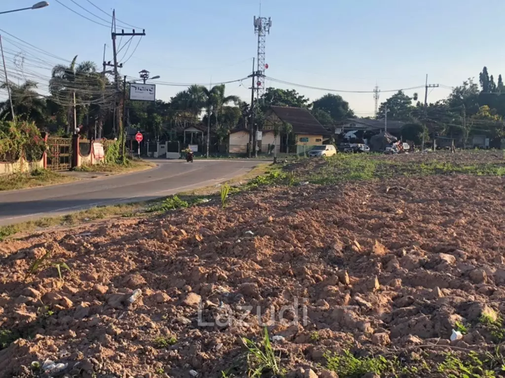 8-Rai Prime Land in EEC Orange Zone  Near Mabprachan Lake