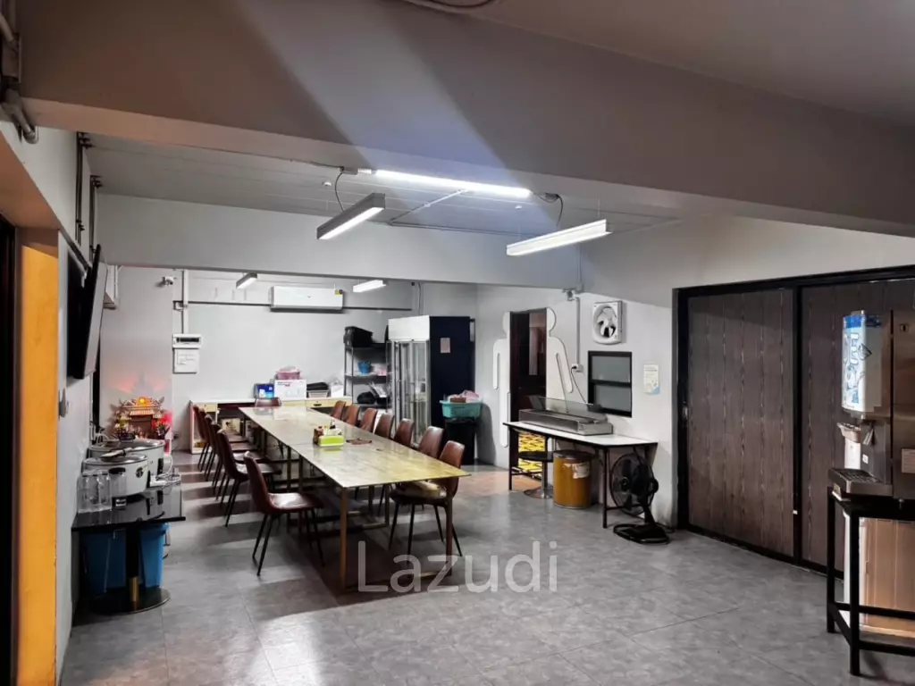 1100 sqm 8-Storey Commercial Building with Rooftop Terrace in Suan Luang Bangkok