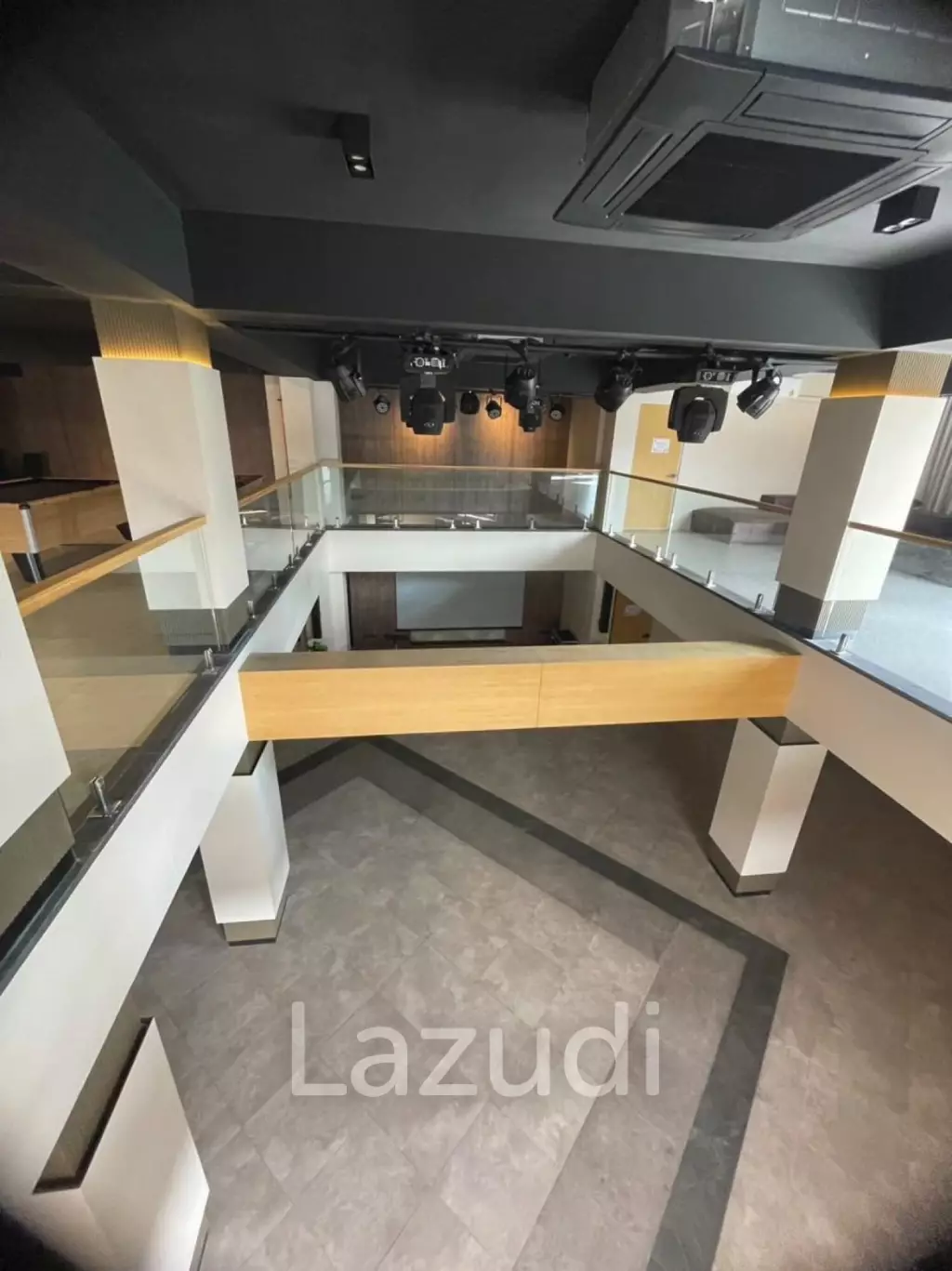 1100 sqm 8-Storey Commercial Building with Rooftop Terrace in Suan Luang Bangkok
