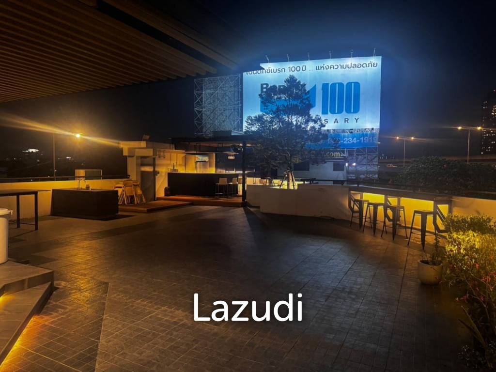 1100 sqm 8-Storey Commercial Building with Rooftop Terrace in Suan Luang Bangkok