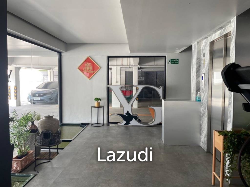 1100 sqm 8-Storey Commercial Building with Rooftop Terrace in Suan Luang Bangkok