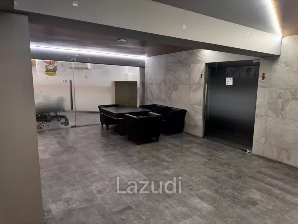 1100 sqm 8-Storey Commercial Building with Rooftop Terrace in Suan Luang Bangkok