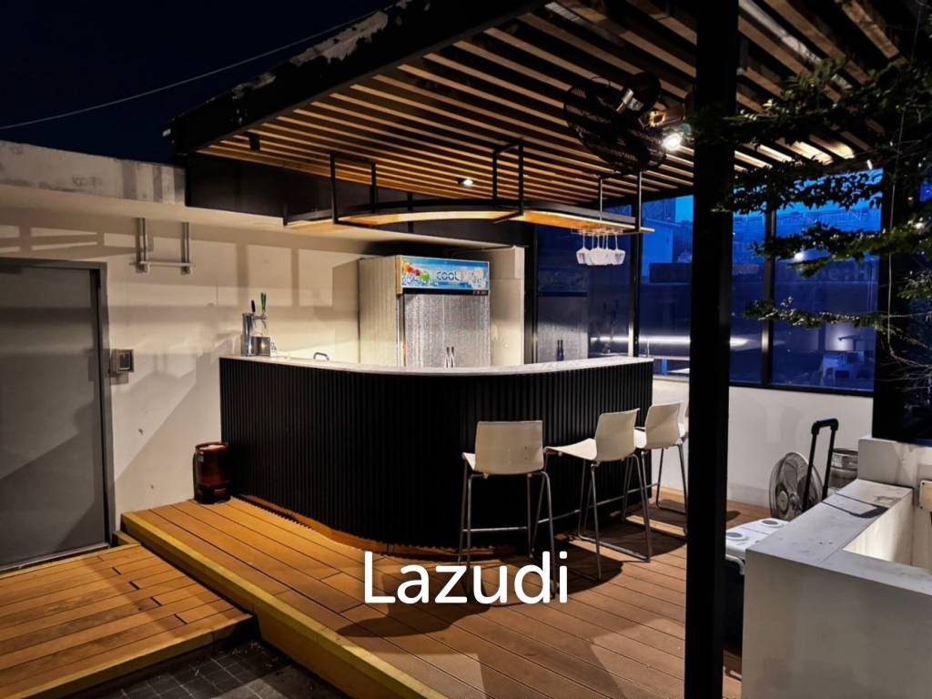 1100 sqm 8-Storey Commercial Building with Rooftop Terrace in Suan Luang Bangkok