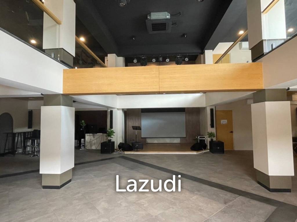 1100 sqm 8-Storey Commercial Building with Rooftop Terrace in Suan Luang Bangkok