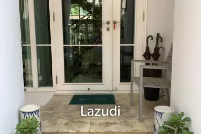 340 sqm Garden Townhouse for Sale in Wat Phraya Krai Bangkok