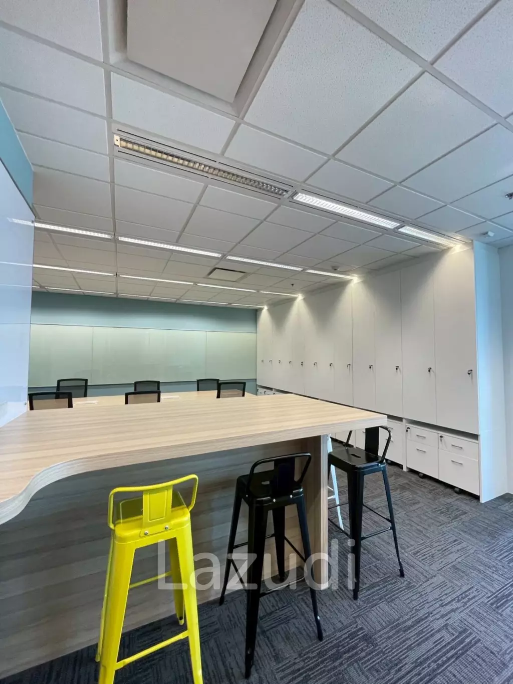 152 sqm modern office at Tipco Tower Phaya Thai Bangkok