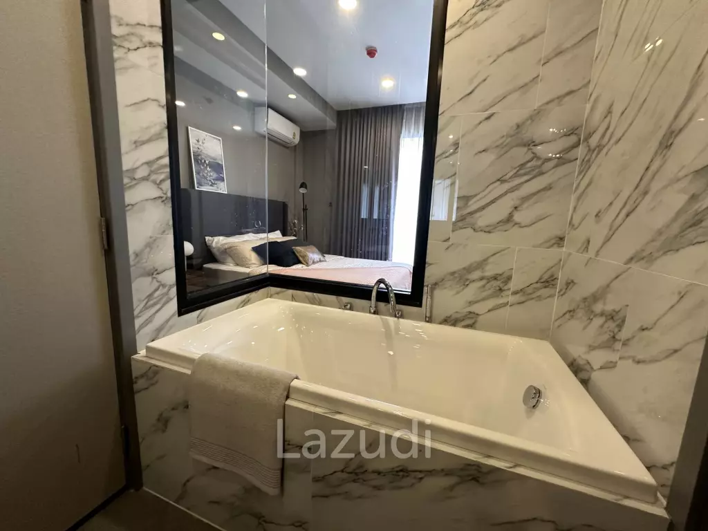 31.75 Sqm 1 Bed 1 Bath Condo For Sale in The Teak Ratchada 19