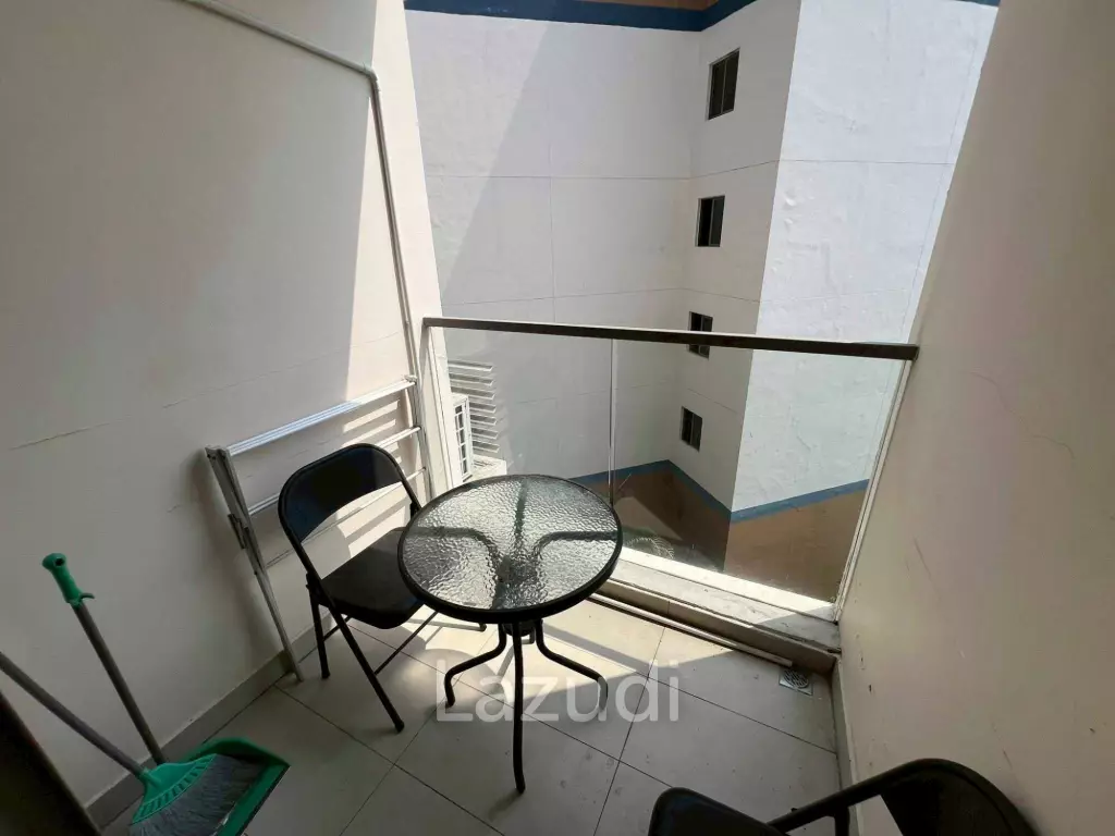 1 Bed 1 Bath 37 SQ.M. Laguna Beach Resort 2