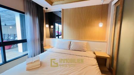 Modern / Poolblick / möbliert