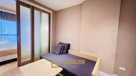 Modern / Poolblick / möbliert