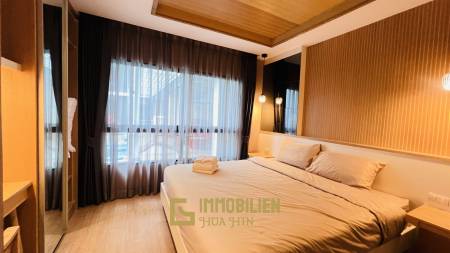 Modern / Poolblick / möbliert