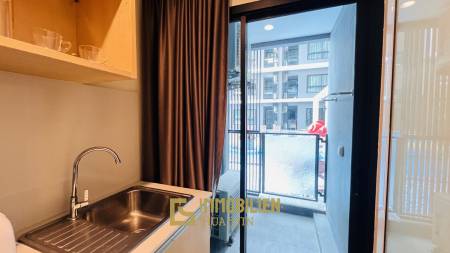 Modern / voll möbliert / 2.Stock