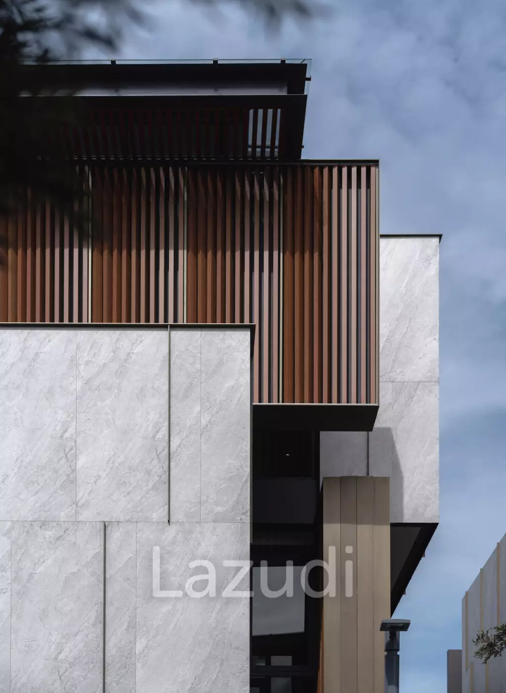 5 Bed Detached House For Sale in Sonle Residences