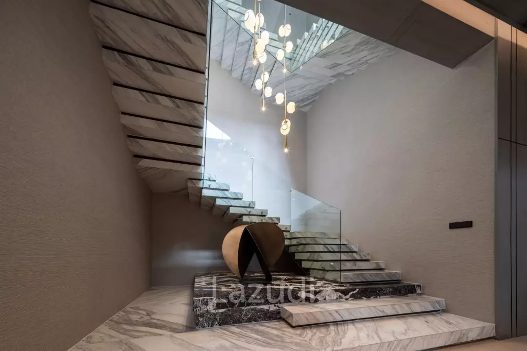 5 Bed Detached House For Sale in Sonle Residences