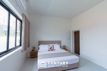 720 Kvm 3 Seng 3 Bad Villa for Salg