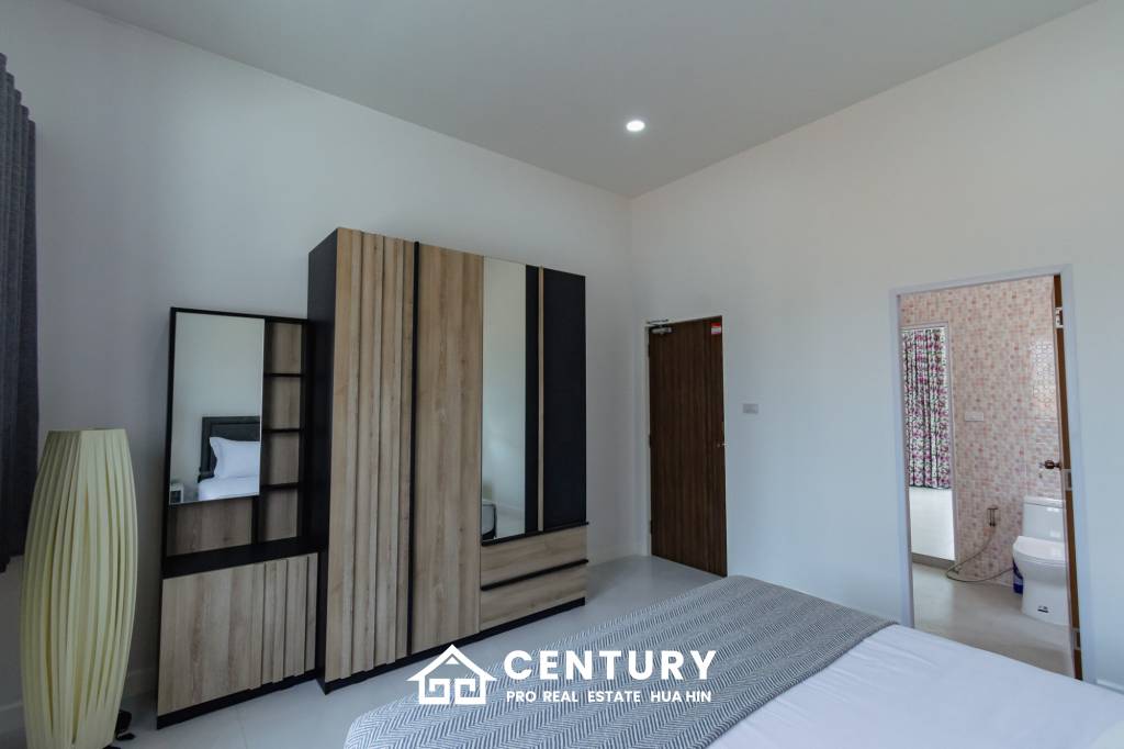 720 Kvm 3 Seng 3 Bad Villa for Salg