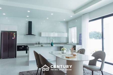 720 Kvm 3 Seng 3 Bad Villa for Salg