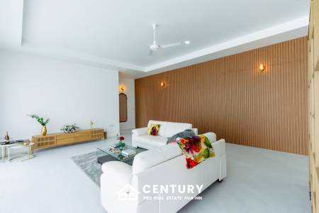 720 Kvm 3 Seng 3 Bad Villa for Salg