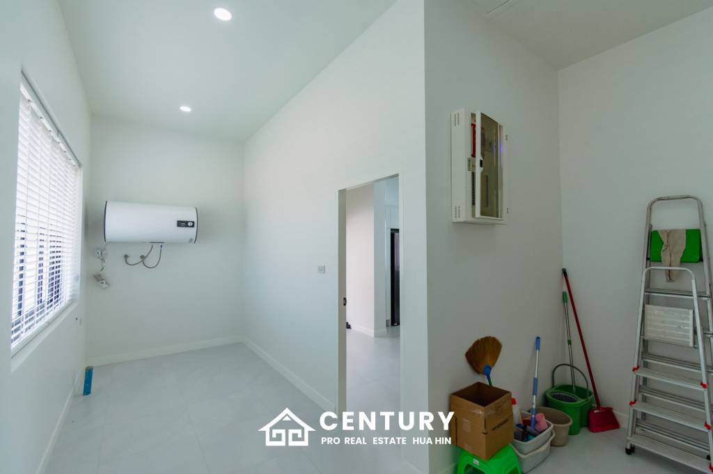 720 Kvm 3 Seng 3 Bad Villa for Salg