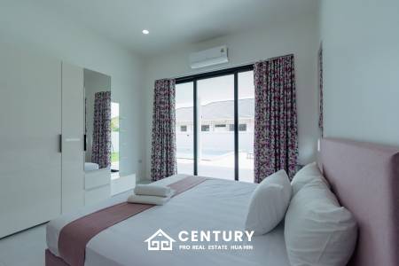 720 Kvm 3 Seng 3 Bad Villa for Salg