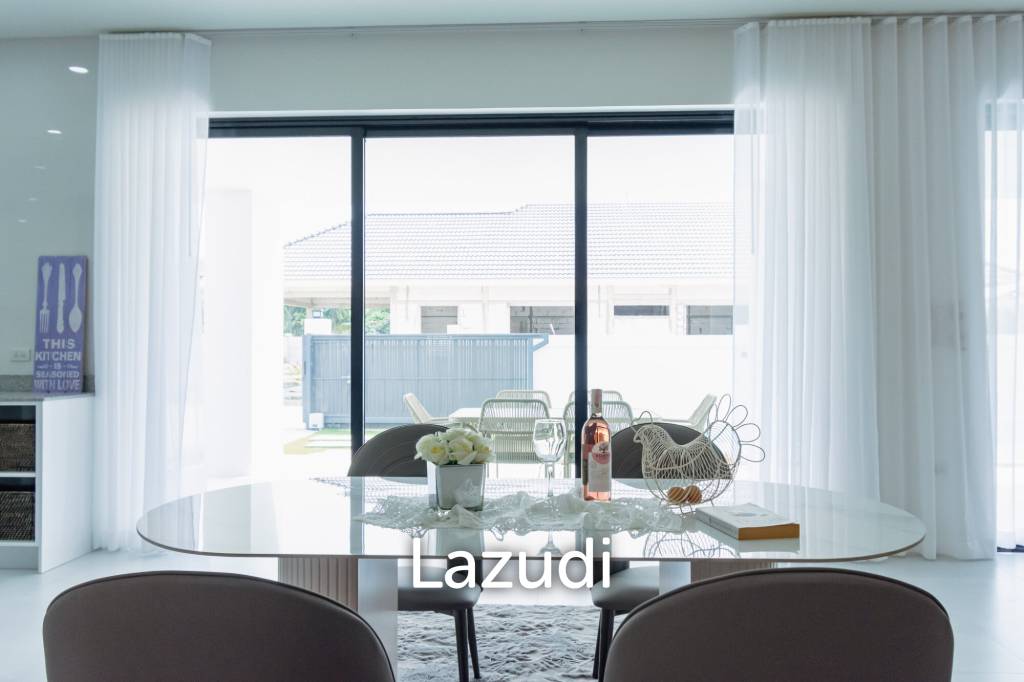 New Modern Pool villa in Wang Phong Pran Buri – Villa de L'Amitie