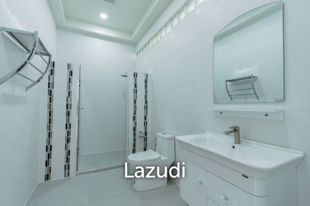 New Modern Pool villa in Wang Phong Pran Buri – Villa de L'Amitie