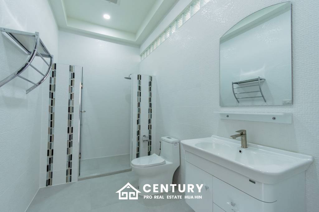 720 Kvm 3 Seng 3 Bad Villa for Salg